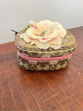 Vintage Style Goody Goody Floral Green Brocade Victorian Travel Jewelry Case